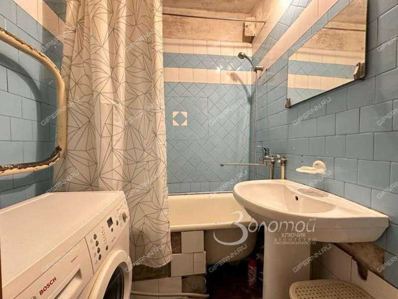 трёхкомнатная квартира на улице Строкина дом 9