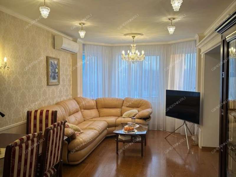 четырёхкомнатная квартира на улице Янки Купалы дом 38