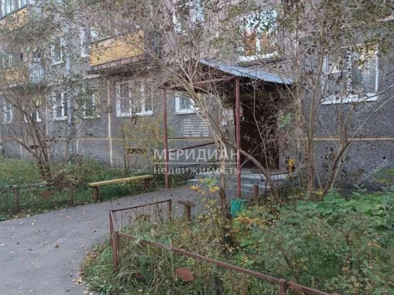 двухкомнатная квартира на улице Мокроусова дом 32