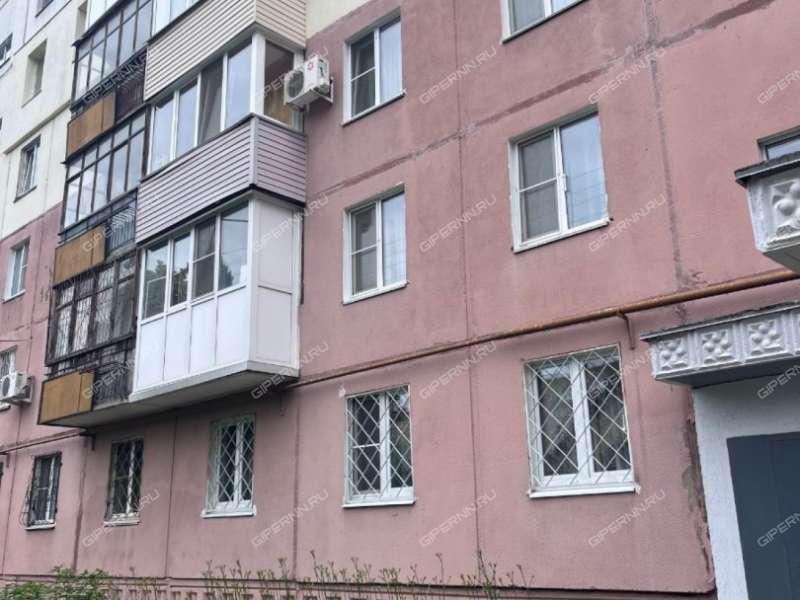 трёхкомнатная квартира на Полтавской улице дом 24
