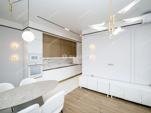 2-komnatnaya-ul-eniseyskaya-d-1a фото