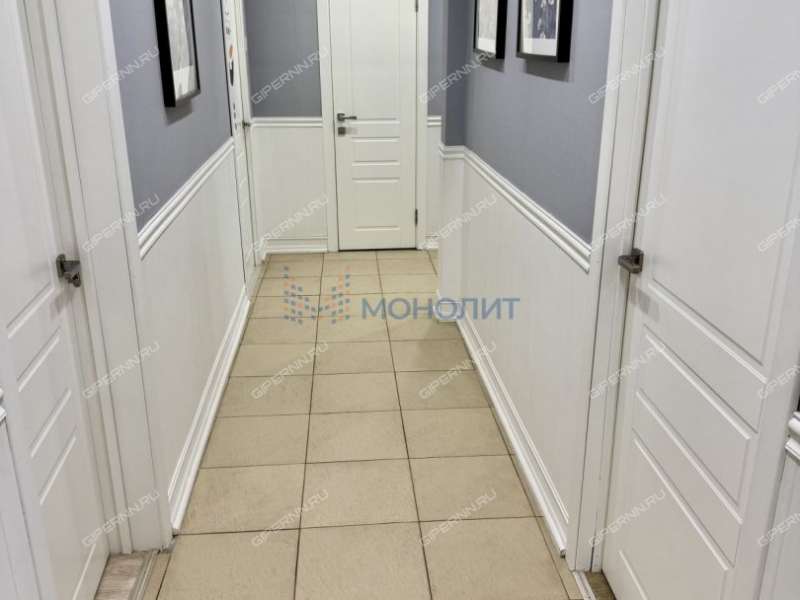 четырёхкомнатная квартира на улице Строкина дом 18