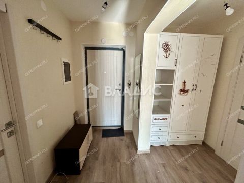 1-komnatnaya-ul-romantikov-d-8 фото