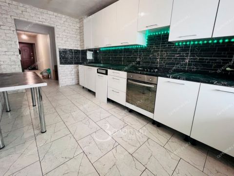 2-komnatnaya-prosp-gagarina-d-107 фото