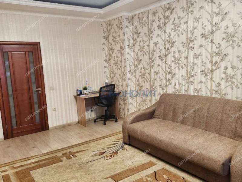 трёхкомнатная квартира на Московском шоссе дом 141