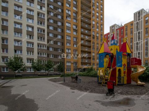 1-komnatnaya-ul-romantikov-d-3 фото