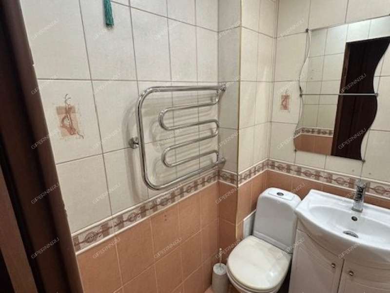 однокомнатная квартира на проспекте Бусыгина дом 19