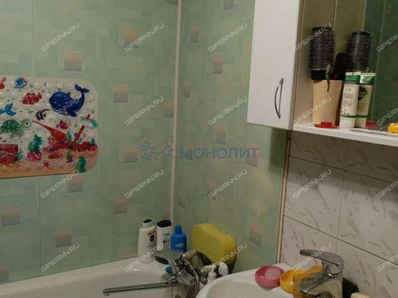 дом на улице Озерная посёлок Железнодорожный (Ситниковский сельсовет