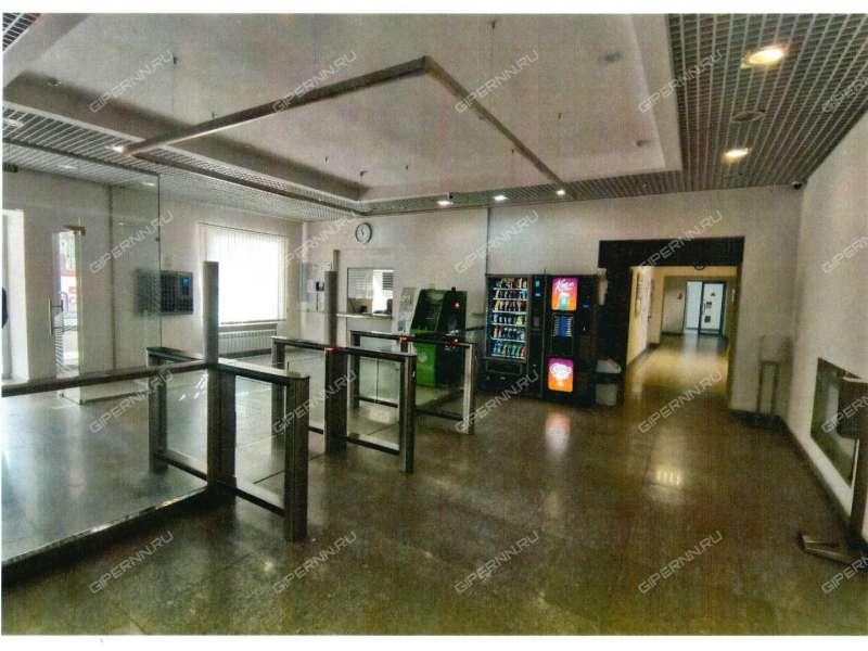 помещение под недвижимость под общепит на площади Свободы