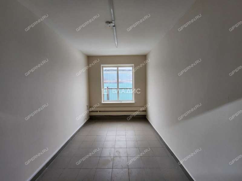 здание под офис, торговую площадь на 54 рабочий посёлок Первое Мая