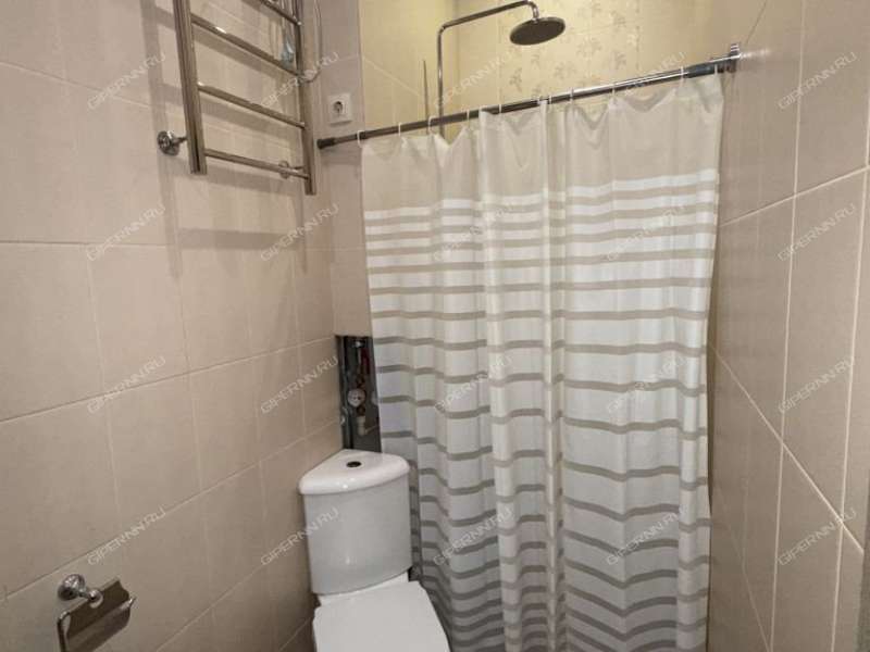 помещение под коммерческую недвижимость на улице Нестерова