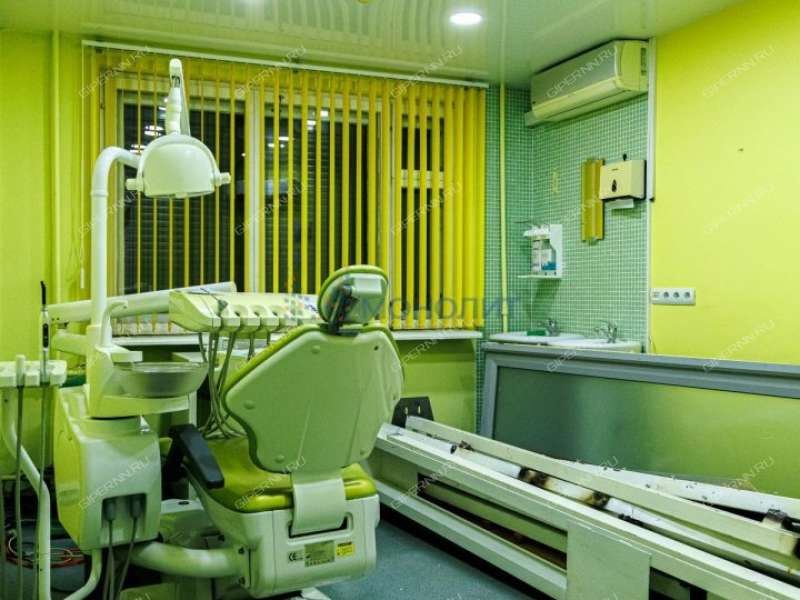 помещение под недвижимость под медицинские учреждения, недвижимость под салоны красоты на улице Героя Юрия Смирнова