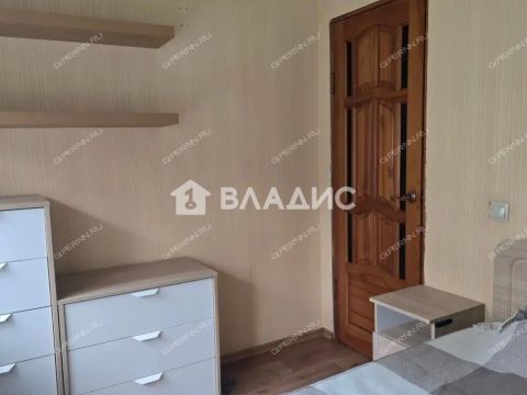 1-komnatnaya-ul-geroya-sovetskogo-soyuza-poyushheva-d-19 фото