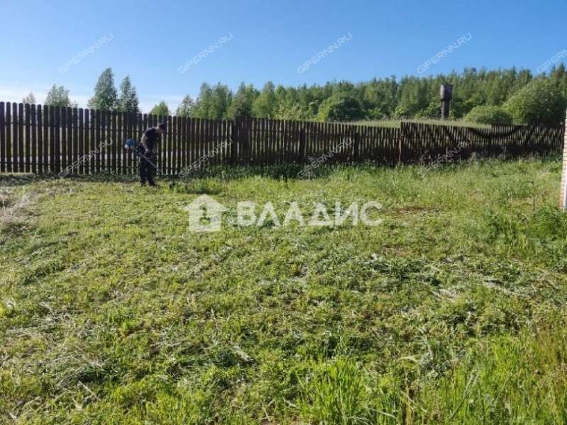 дом на улице Центральная деревня Студенец
