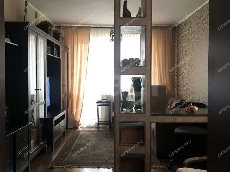 трёхкомнатная квартира на Перекопской улице дом 10