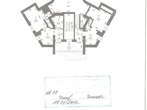 5-komnatnaya-ul-kompozitora-kasyanova-d-1 фото