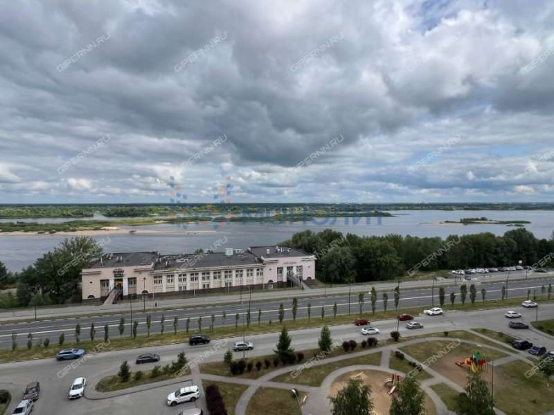 трёхкомнатная квартира на Волжской набережной дом 21